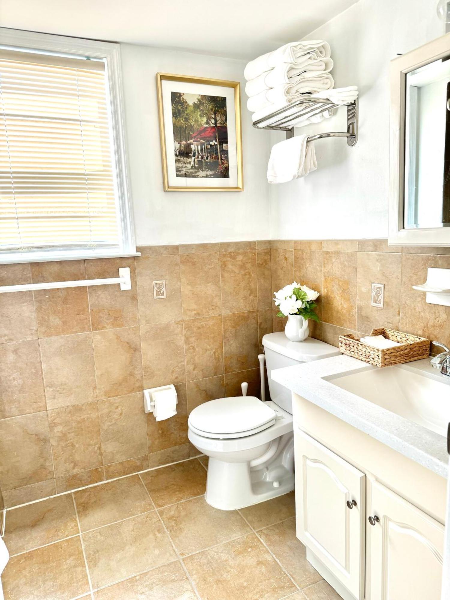 Stylish Evergreen Apartment By Newark Airport Extérieur photo